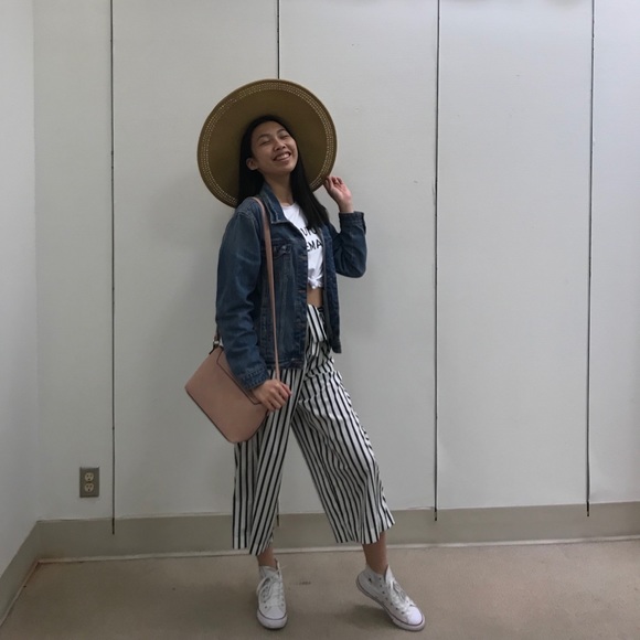 Christy✨🌟 - Picture 1 of 3